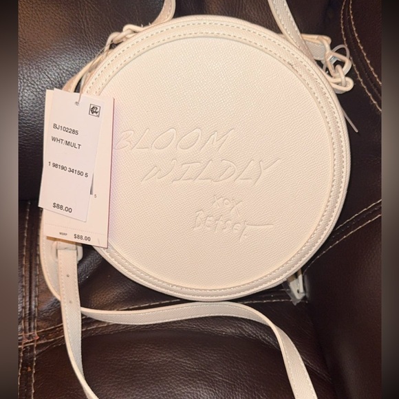 Betsey Johnson CO Petal Kitsch CrossBody Purse Daisy Bloom Wildly Original - Picture 3 of 7